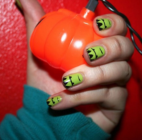 cute-nail-ideas-for-halloween-62_7 Idei drăguțe de unghii pentru halloween