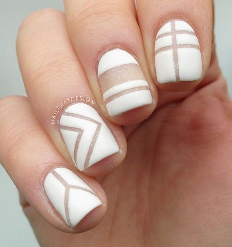 designs-for-white-nails-99_4 Modele pentru unghii albe