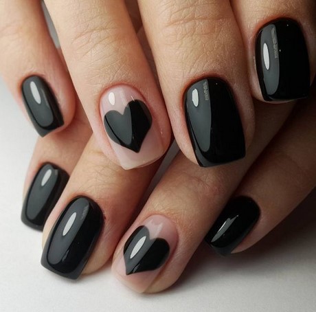 designs-with-black-nail-polish-18_13 Modele cu lac de unghii negru