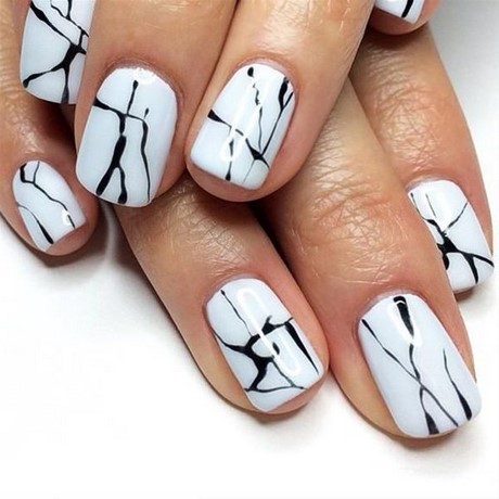 easy-black-and-white-nail-designs-99_2 Modele ușoare de unghii alb-negru