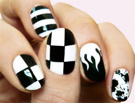 easy-black-and-white-nail-designs-99_9 Modele ușoare de unghii alb-negru