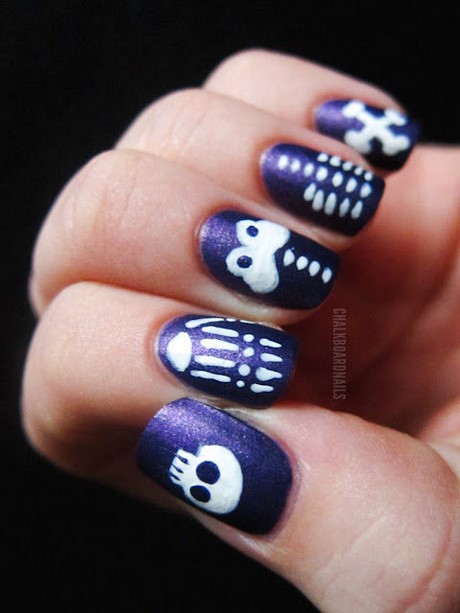 easy-nail-art-designs-for-halloween-15_12 Design ușor de unghii pentru halloween