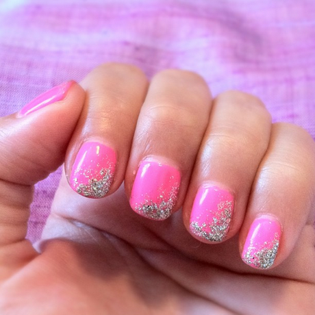 easy-pink-nail-designs-51 Modele ușoare de unghii roz