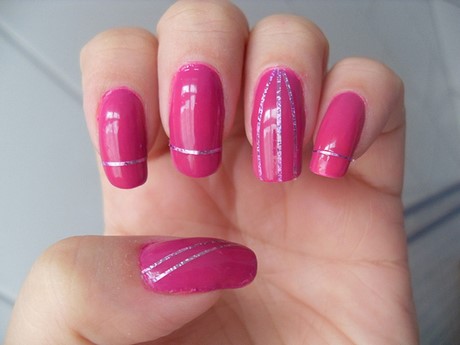 easy-pink-nail-designs-51_9 Modele ușoare de unghii roz