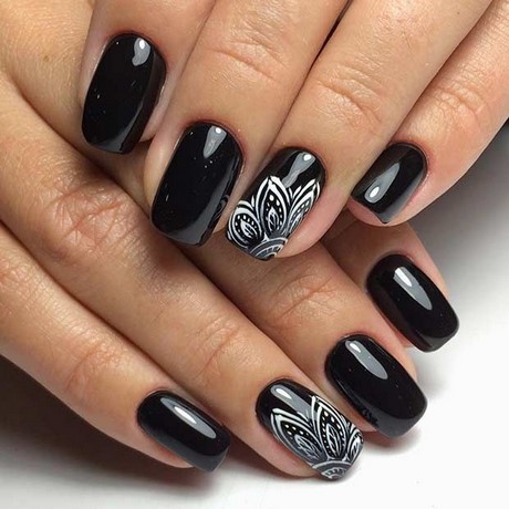 elegant-black-nail-art-designs-86_11 Modele elegante de unghii negre