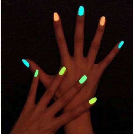 glow-in-the-dark-nail-designs-74_13 Glow în desenele unghiilor întunecate