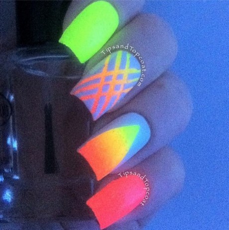 glow-in-the-dark-nail-designs-74_7 Glow în desenele unghiilor întunecate