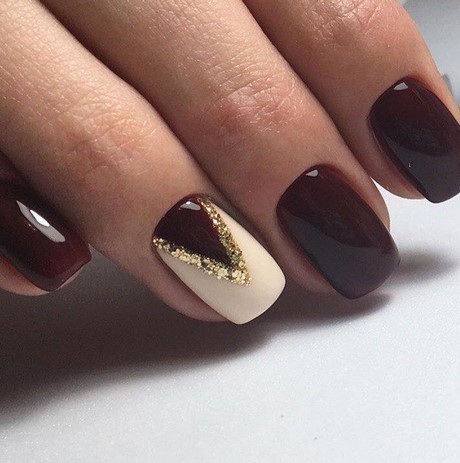 gold-and-black-nails-60_12 Aur și unghii negre