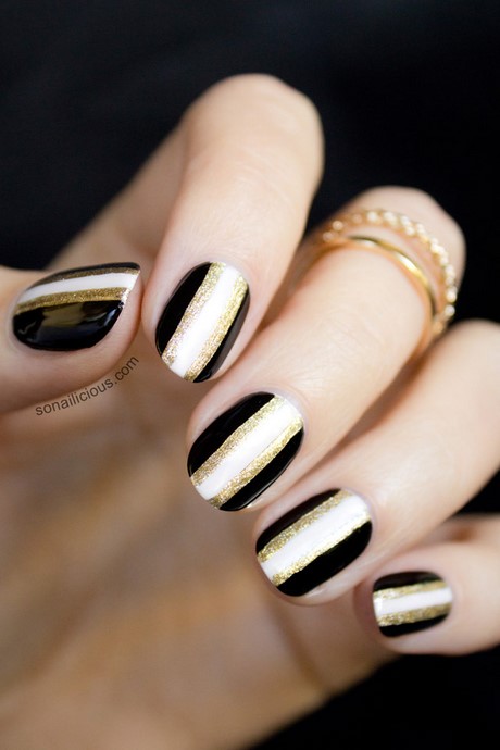 gold-black-nail-designs-28_12 Modele de unghii negre de aur