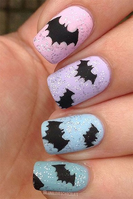halloween-bat-nail-art-31_11 Halloween bat nail art