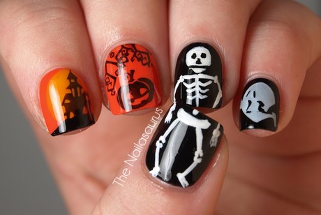 Halloween nail art Poze
