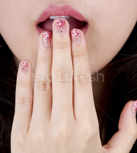 lips-nail-art-60_20 Buze nail art