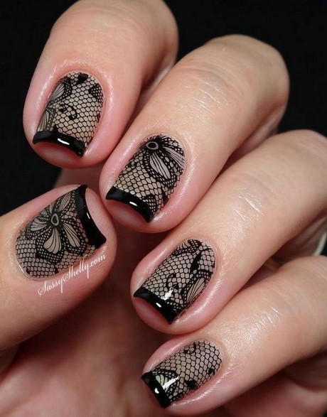nail-art-designs-in-black-99_18 Nail art designs în negru