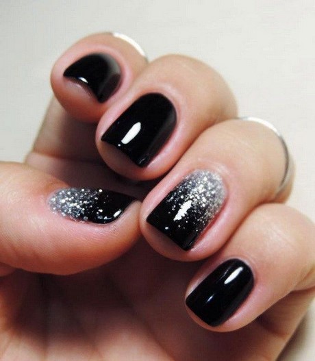 nail-art-on-black-nails-37_6 Nail art pe unghiile negre