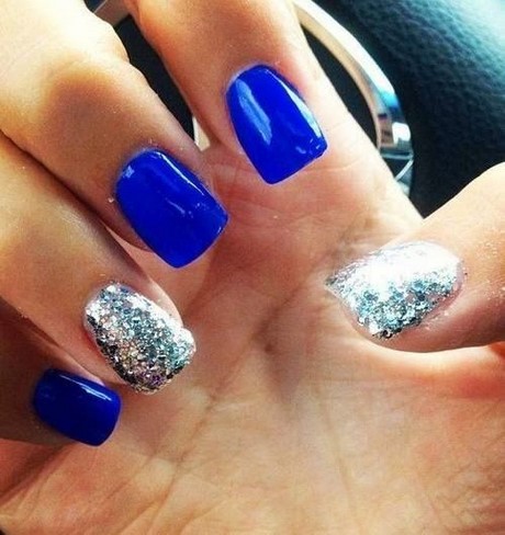 nail-designs-in-blue-85_13 Modele de unghii în albastru