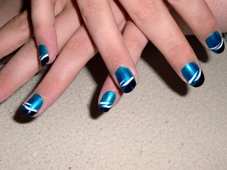 nail-designs-in-blue-85_19 Modele de unghii în albastru