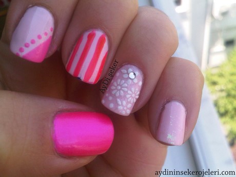 nail-designs-in-pink-27_10 Modele de unghii în roz
