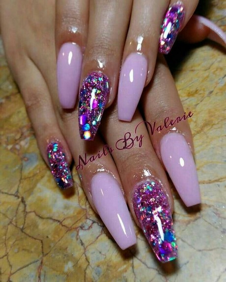 nail-designs-in-purple-34_15 Modele de unghii în violet