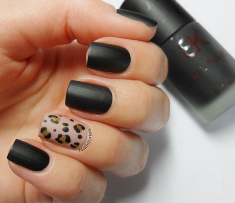 nail-designs-with-black-nail-polish-82_11 Modele de unghii cu lac de unghii negru