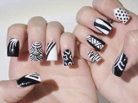 nails-black-and-white-designs-58_13 Cuie modele alb - negru