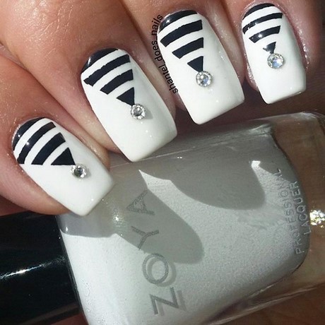 nails-black-and-white-designs-58_6 Cuie modele alb - negru