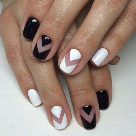nails-black-and-white-14_8 Cuie alb-negru