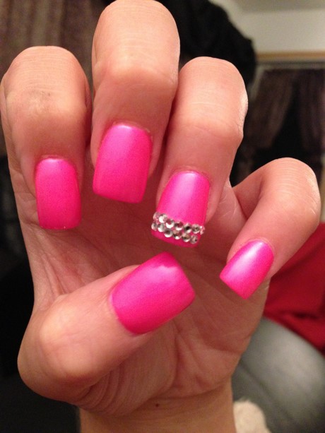 neon-pink-nail-designs-43_17 Neon roz modele de unghii