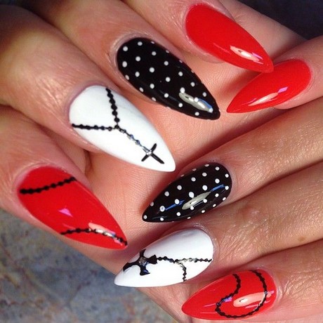 red-black-and-white-nail-designs-62_11 Modele de unghii alb-negru roșu