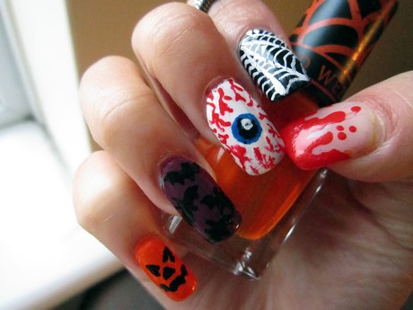 red-halloween-nails-67_19 Unghii roșii de halloween