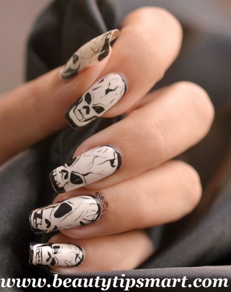 scary-nail-art-designs-56_17 Scary nail art modele