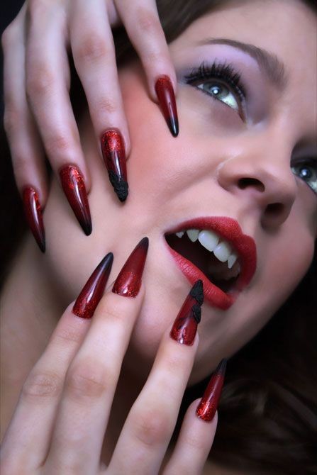 vampire-nails-designs-16_10 Modele de unghii vampir