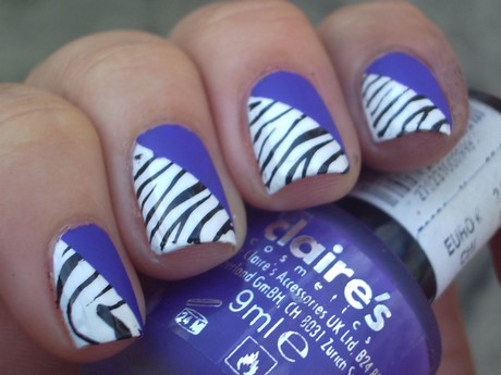 zebra-design-nails-01_15 Zebra design cuie