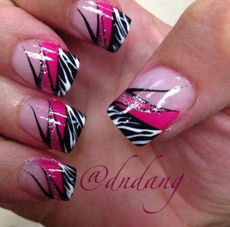 zebra-design-nails-01_5 Zebra design cuie