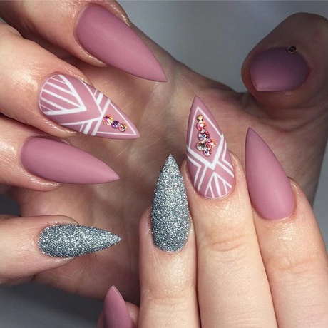 acrylic-nail-ideas-pointy-75_17 Acril unghii idei ascuțite