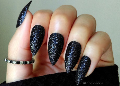 black-glitter-stiletto-nails-29_3 Negru sclipici stiletto Cuie