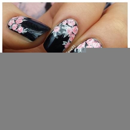 black-nails-with-flowers-51_4 Cuie negre cu flori