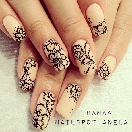 black-nails-with-white-flowers-89_17 Cuie negre cu flori albe