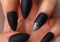 black-pointy-acrylic-nails-80_6 Unghii acrilice negre ascuțite