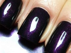 black-purple-nail-polish-67_2 Lac de unghii negru violet