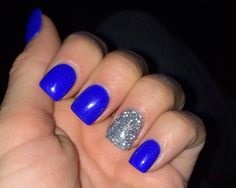 blue-and-silver-acrylic-nail-designs-17_11 Modele de unghii acrilice albastre și argintii