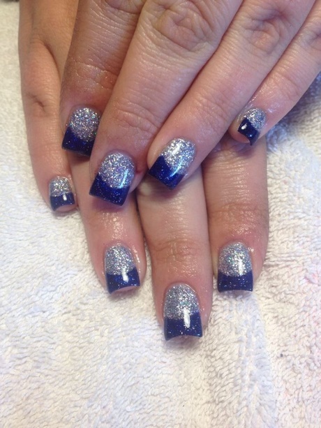 blue-and-silver-acrylic-nail-designs-17_17 Modele de unghii acrilice albastre și argintii
