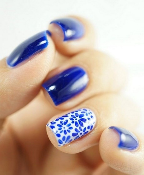 blue-nail-art-for-short-nails-34_10 Albastru nail art pentru unghii scurte
