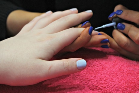 cool-blue-nail-designs-98_17 Modele de unghii albastre Cool
