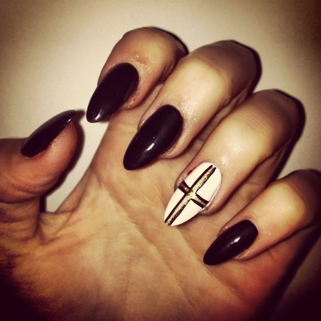 cute-nail-designs-for-pointed-nails-15_10 Modele drăguțe de unghii pentru unghiile ascuțite