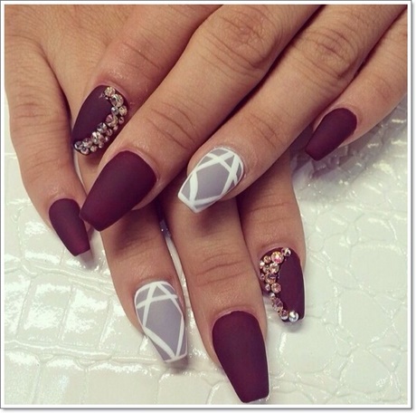 cute-nail-designs-for-pointed-nails-15_16 Modele drăguțe de unghii pentru unghiile ascuțite