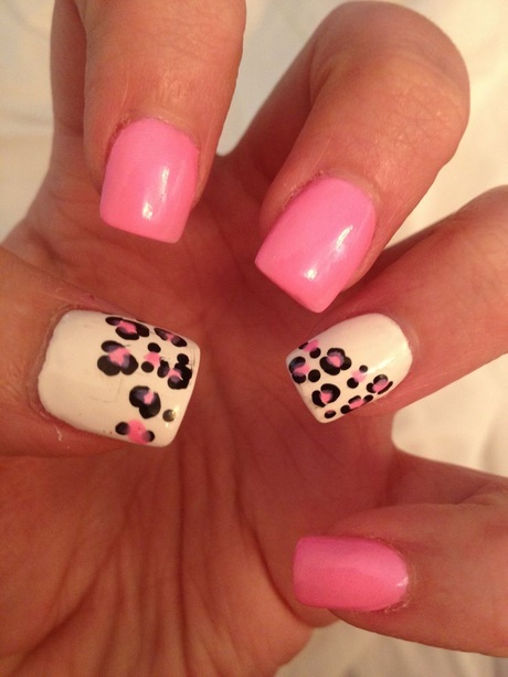 cute-pink-and-white-nail-designs-67_15 Drăguț roz și alb modele de unghii