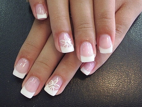 cute-pink-and-white-nail-designs-67_18 Drăguț roz și alb modele de unghii