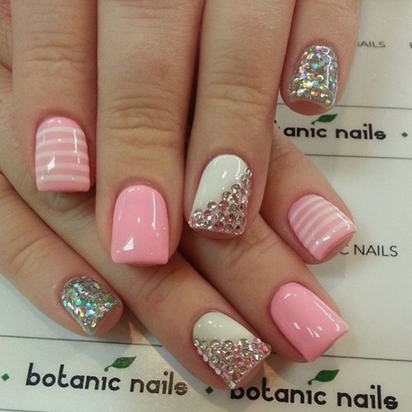 cute-pink-and-white-nail-designs-67_9 Drăguț roz și alb modele de unghii