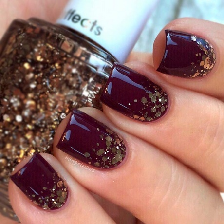dark-purple-glitter-nails-17_13 Unghii cu sclipici violet închis