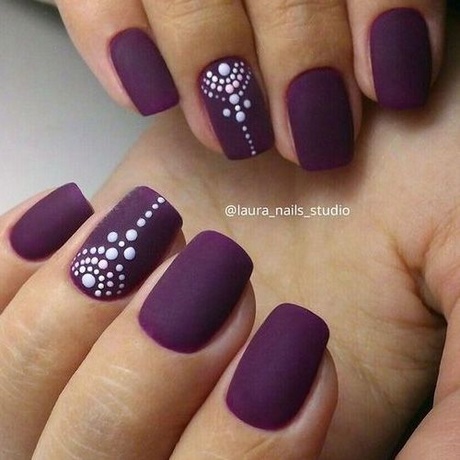 dark-purple-matte-nails-80_7 Unghii mată violet închis
